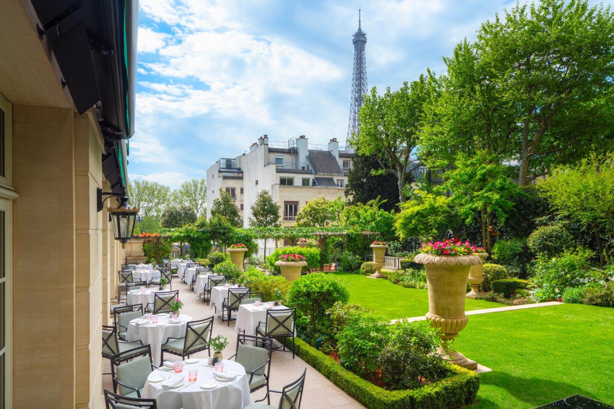 Shangri-La Paris Hotel Exterior photo